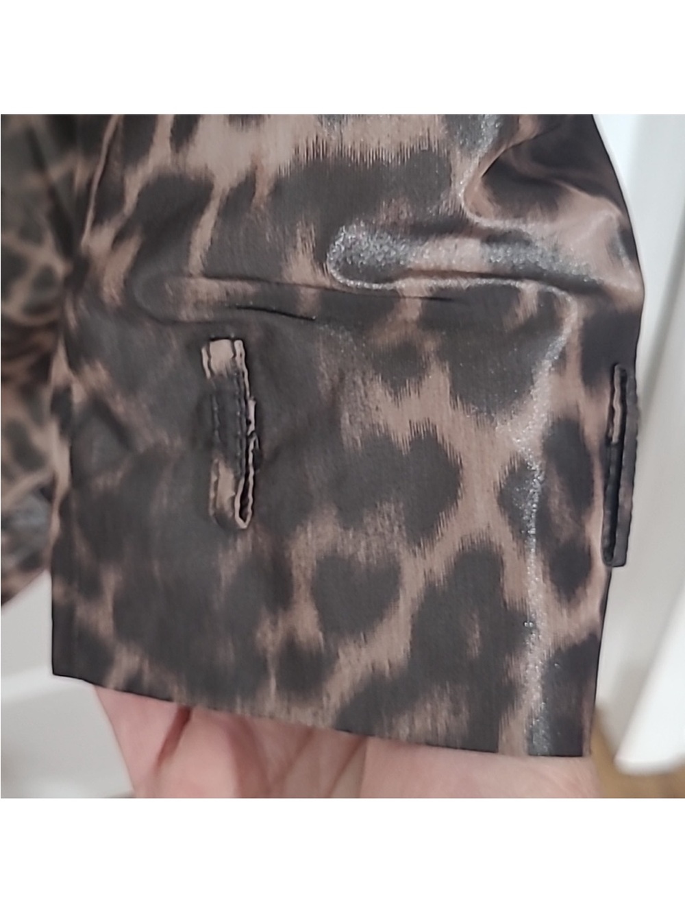 Gorgeous animal print Moschino trench coat, EUC - Picture 4 of 8